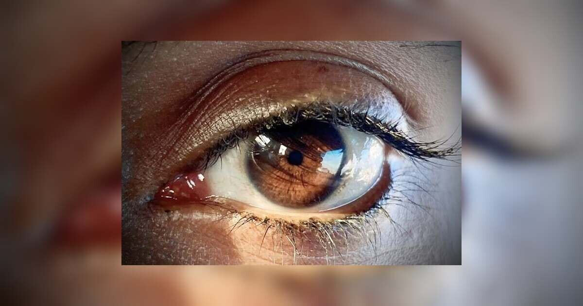 Best Vitamins and Supplements to Protect Your Eyesight Naturally